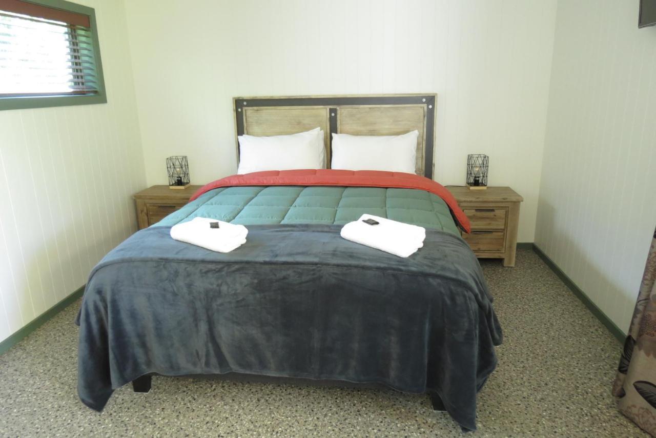 Millers Flat Holiday Park Экстерьер фото
