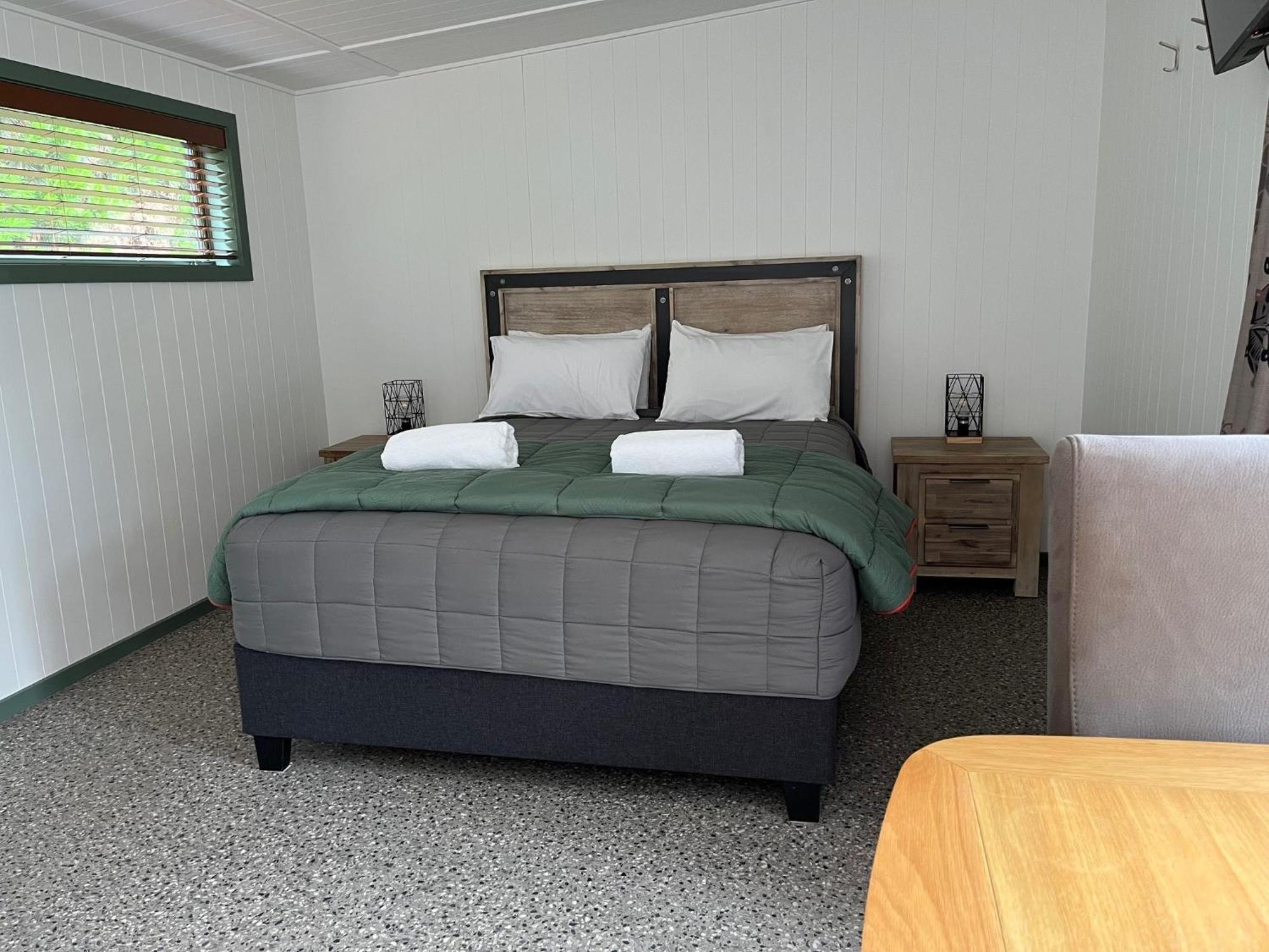 Millers Flat Holiday Park Экстерьер фото