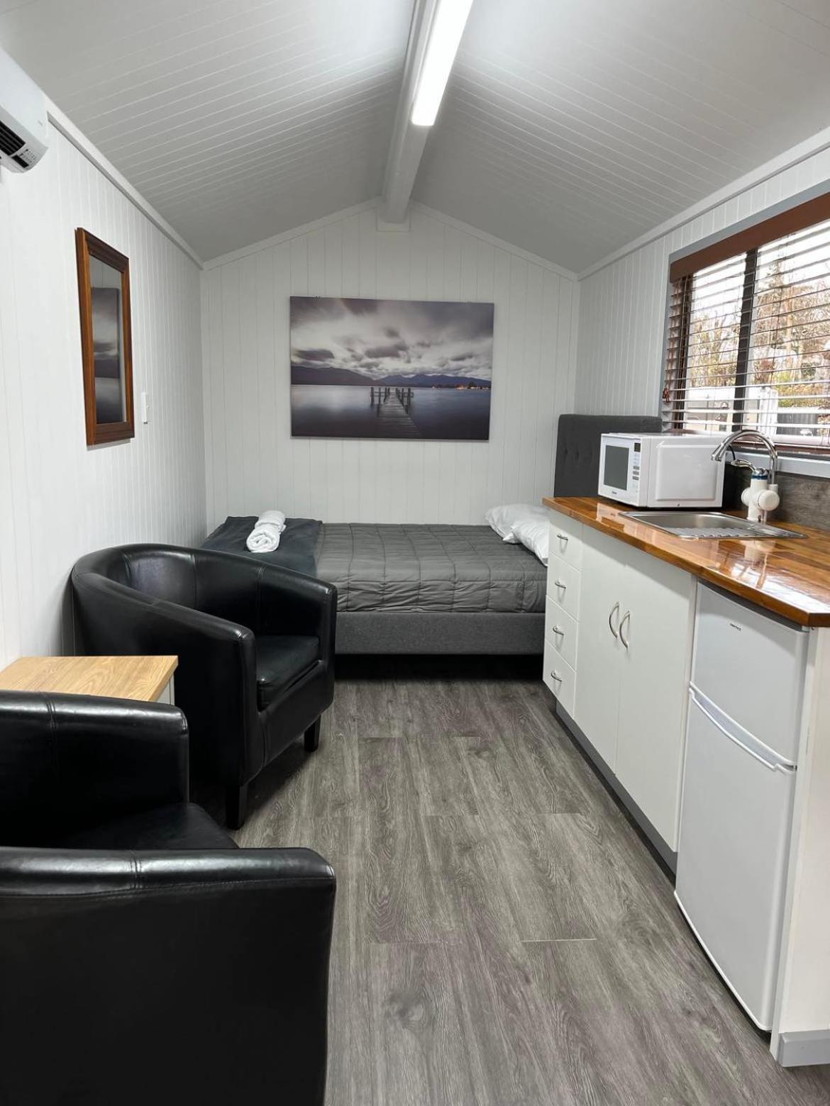 Millers Flat Holiday Park Экстерьер фото