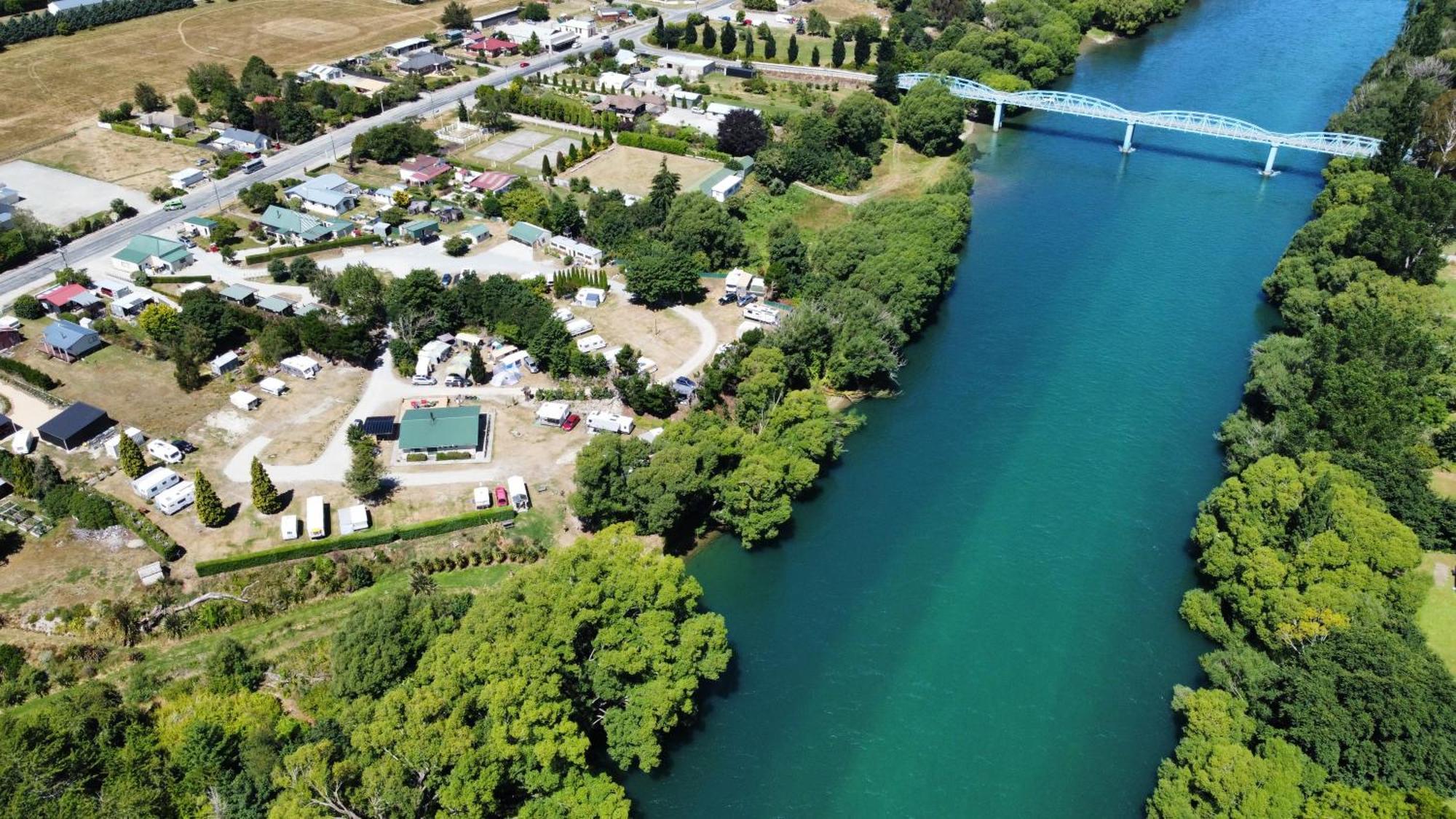 Millers Flat Holiday Park Экстерьер фото