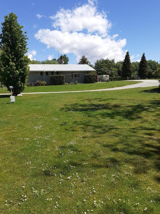 Millers Flat Holiday Park Экстерьер фото